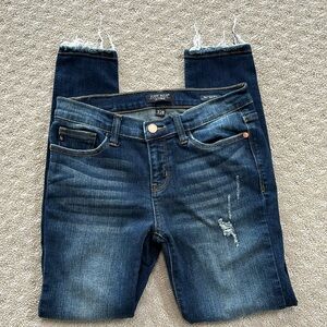 Judy Blue | NWT Skinny Fit Distressed Jeans